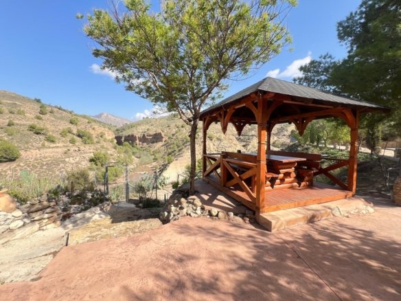 7 Bedroom 4 Bathroom Commercial in Abanilla - Caza De Casa