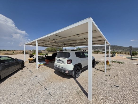3 Bedroom 2 Bathroom Villa in Pinoso - Caza De Casa