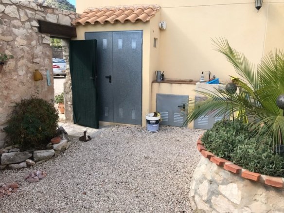 5 Bedroom 2 Bathroom Country House in Monóvar/Monóver - Caza De Casa