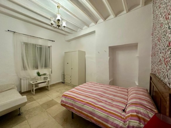 5 Bedroom 2 Bathroom Villa in Torre Del Rico - Caza De Casa