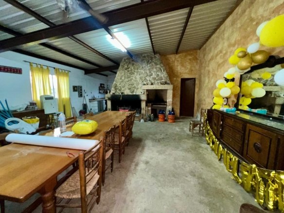 4 Bed 2 Bath Country House in Yecla - Caza De Casa