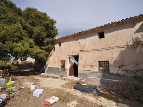 4 Bedroom Country House in Monóvar/Monóver - Caza De Casa