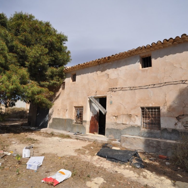 4 Bedroom Country House in Monóvar/Monóver - Caza De Casa