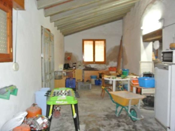 4 Bedroom 1 Bathroom Country House in Monóvar/Monóver - Caza De Casa