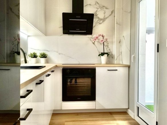 3 Bed 2 Bath Town House in Los Altos - Caza De Casa
