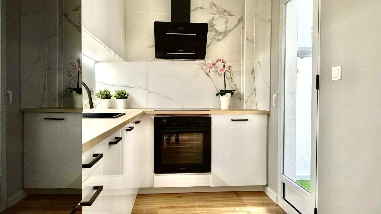 3 Bed 2 Bath Town House in Los Altos - Caza De Casa