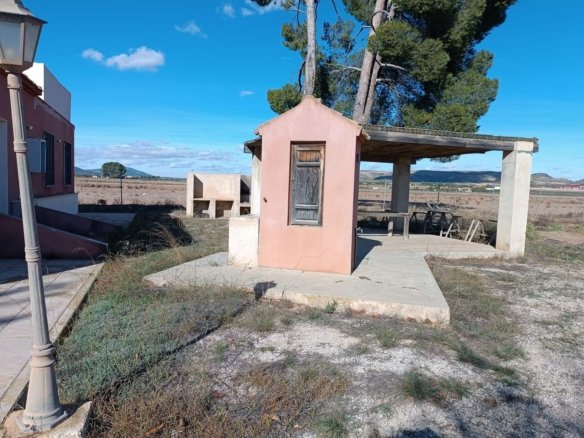 2 Bedroom 2 Bathroom Villa in Yecla - Caza De Casa