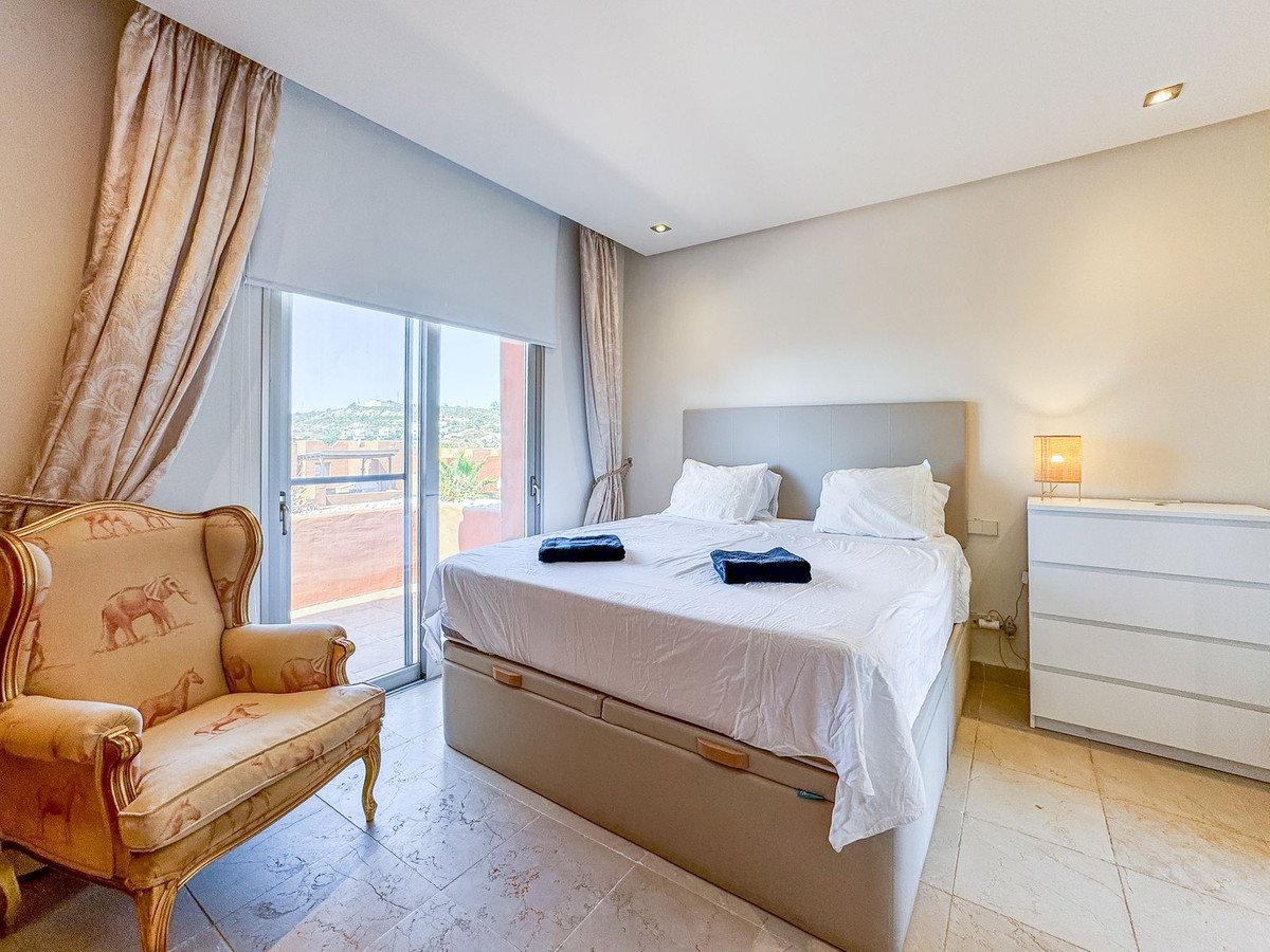 4 Bedroom 3 Bathroom Town House in Manilva - Caza De Casa