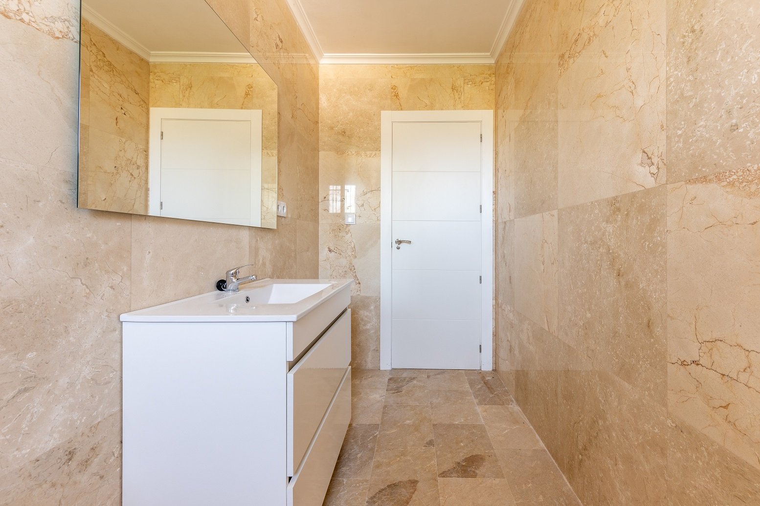 5 Bed 3 Bath Villa in La Romana - Caza De Casa