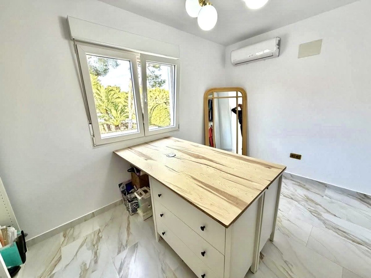 6 Bed 2 Bath Villa in Villamartin - Caza De Casa