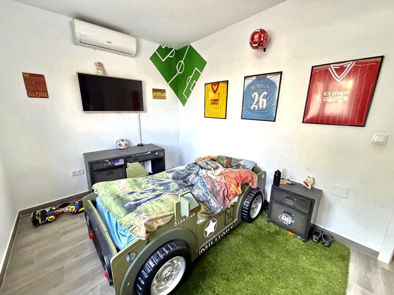 6 Bed 2 Bath Villa in Villamartin - Caza De Casa