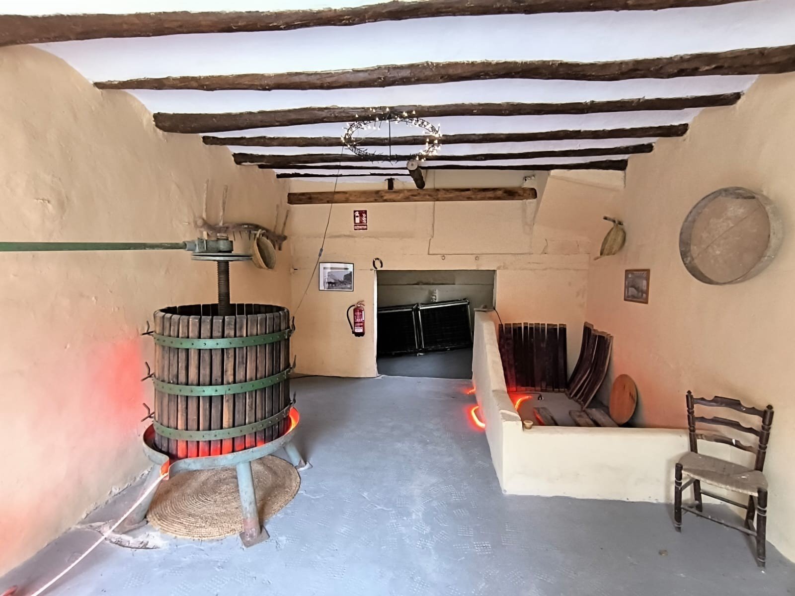 8 Bedroom 2 Bathroom Country House in Yecla - Caza De Casa