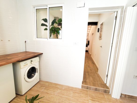3 Bed 1 Bath Town House in Playa Flamenca - Caza De Casa