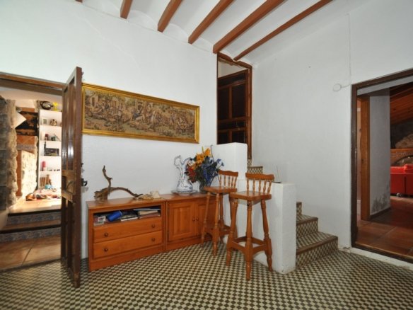 5 Bed 1 Bath Country House in Yecla - Caza De Casa