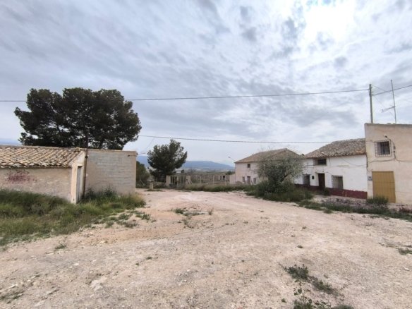 8 Bed Other in Las Encebras - Caza De Casa