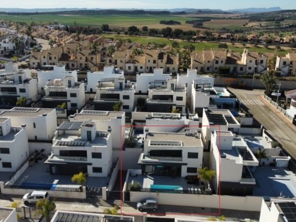 3 Bedroom 2 Bathroom Villa in Algorfa - Caza De Casa