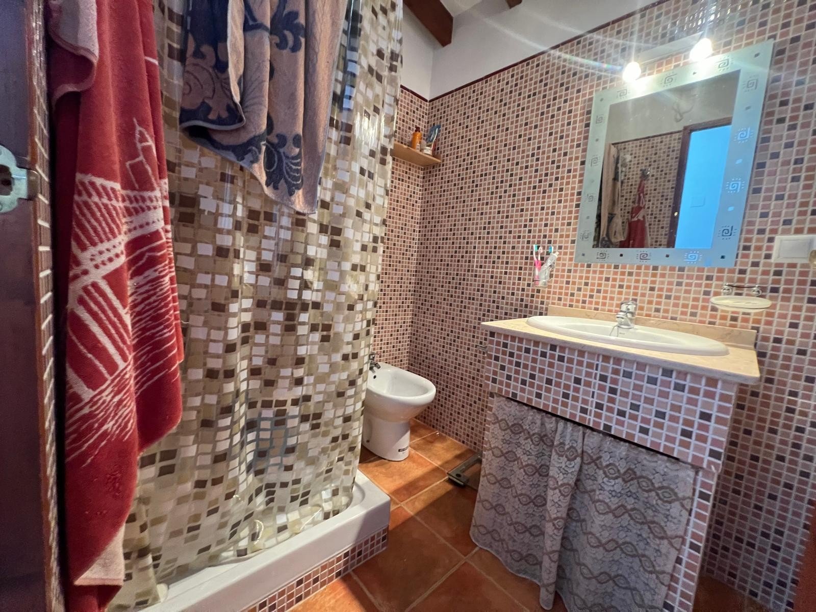 5 Bedroom 2 Bathroom Town House in Pinoso - Caza De Casa