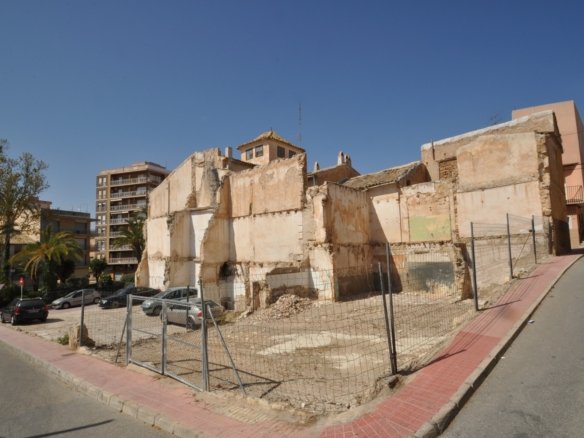 212 m² Land in Monóvar/Monóver - Caza De Casa