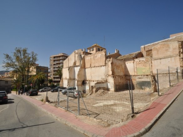 212 m² Land in Monóvar/Monóver - Caza De Casa