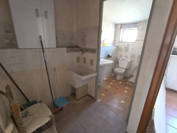 4 Bedroom 1 Bathroom Country House in Caudete - Caza De Casa