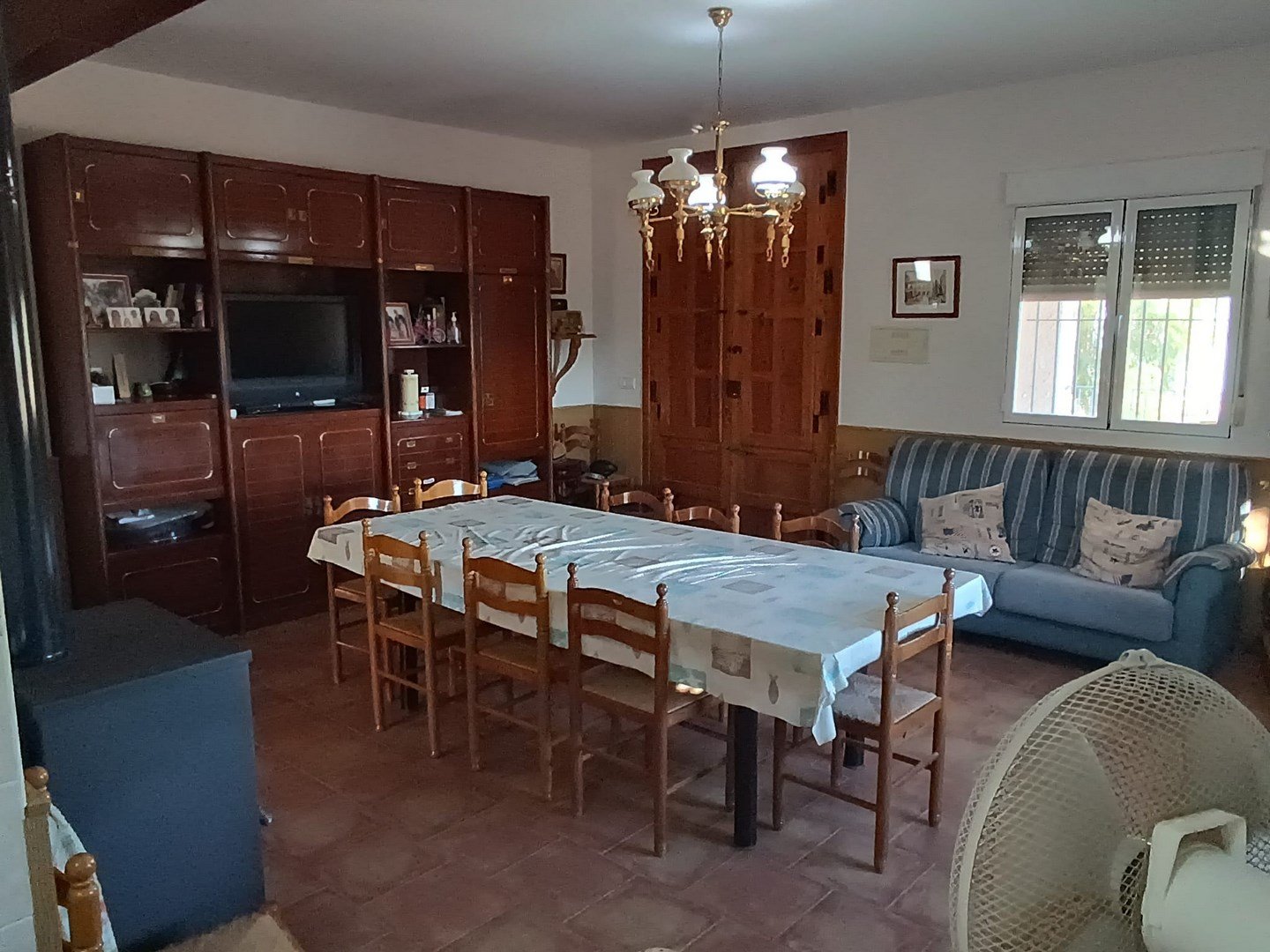 5 Bedroom 2 Bathroom Country House in Yecla - Caza De Casa