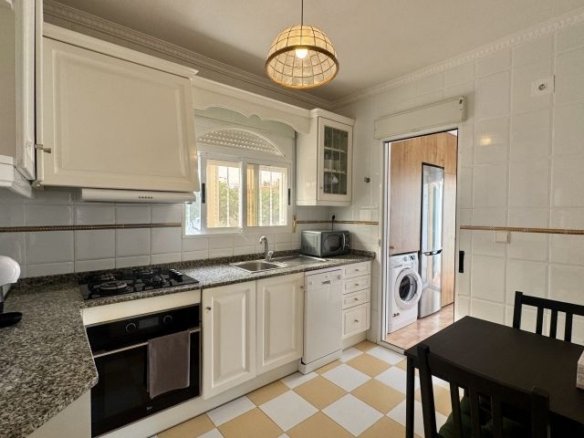 4 Bedroom 2 Bathroom Villa in Torrevieja - Caza De Casa