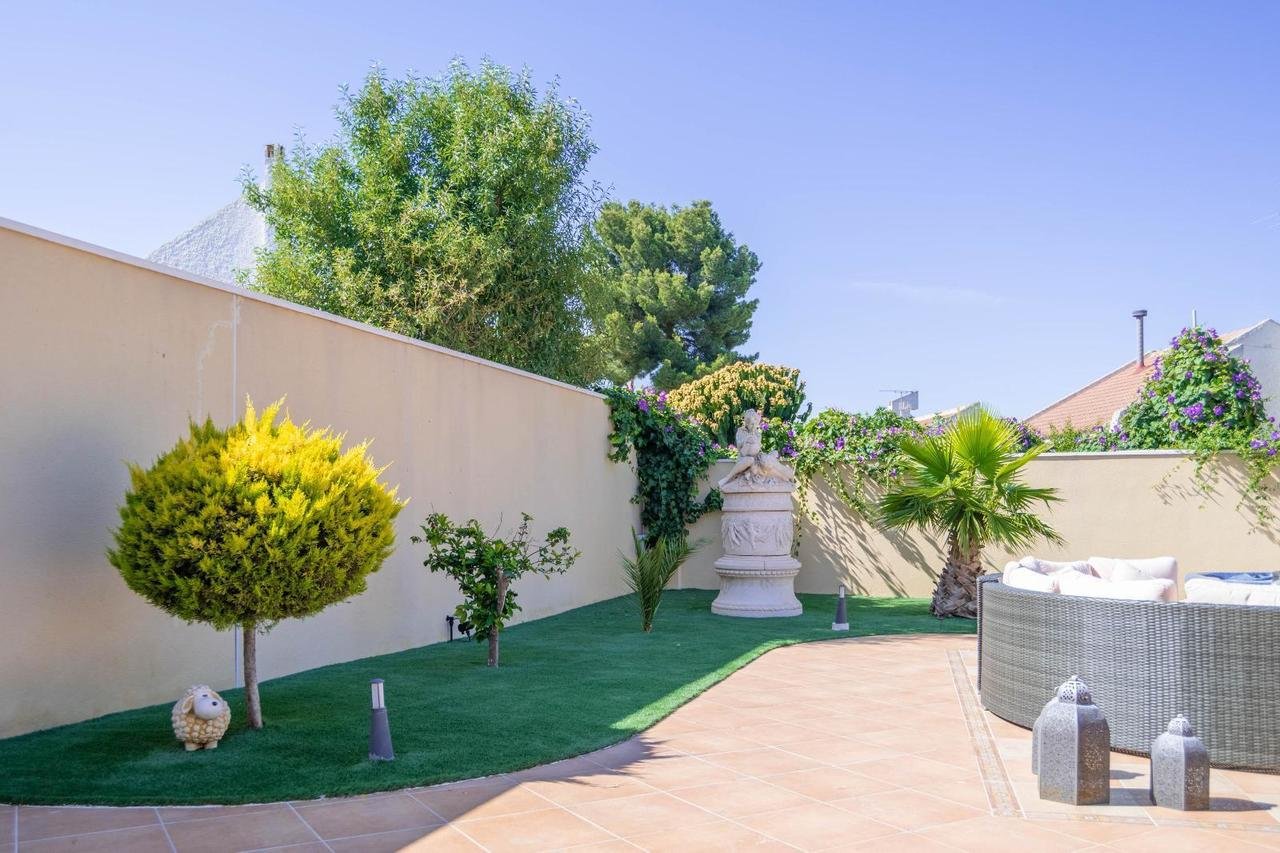 c975ae7f-aff0-4c1a-b392-d777a5690991_xlarge 4 Bedroom 3 Bathroom Villa in San Miguel de Salinas - Caza De Casa