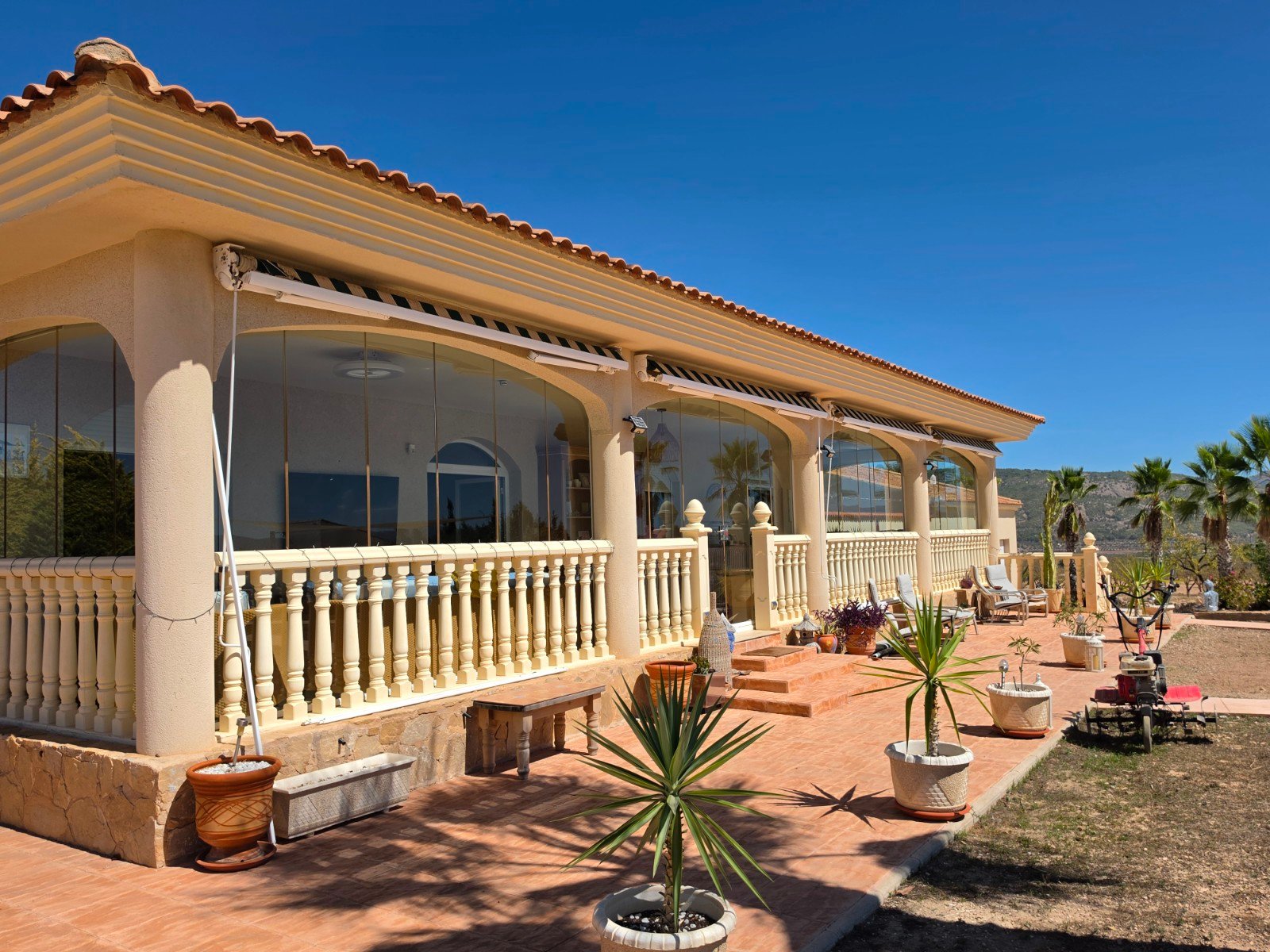 c9ca4e6c77e8c4d2 4 Bedroom 4 Bathroom Villa in Pinoso - Caza De Casa