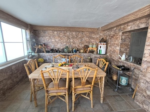 5 Bedroom 1 Bathroom Country House in Monóvar/Monóver - Caza De Casa