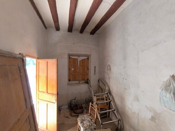 4 Bedroom 1 Bathroom Country House in Yecla - Caza De Casa