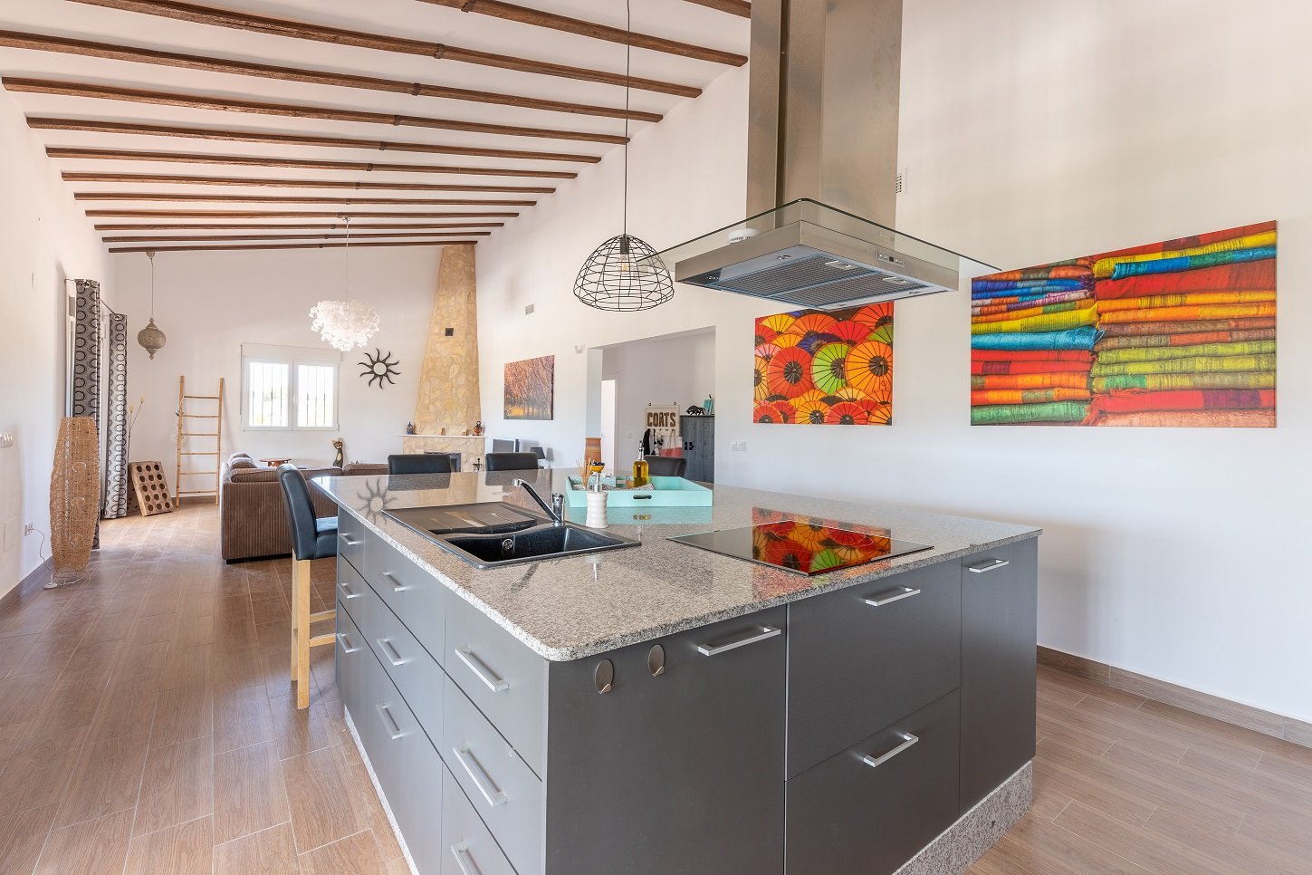 5 Bed 3 Bath Villa in La Romana - Caza De Casa