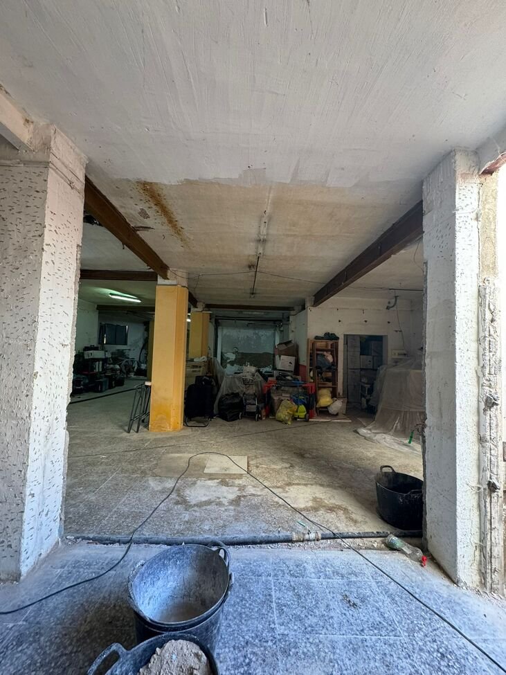 Commercial in Alicante - Caza De Casa