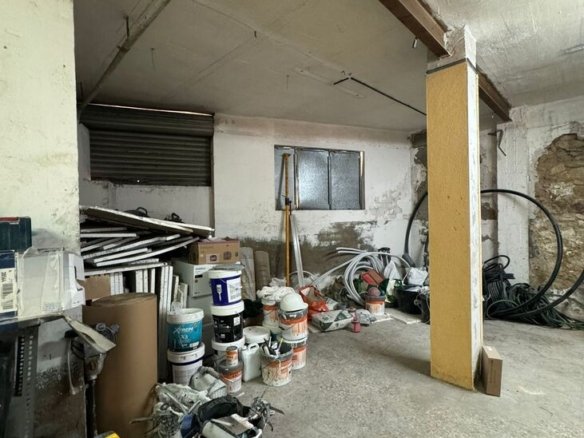 Commercial in Alicante - Caza De Casa