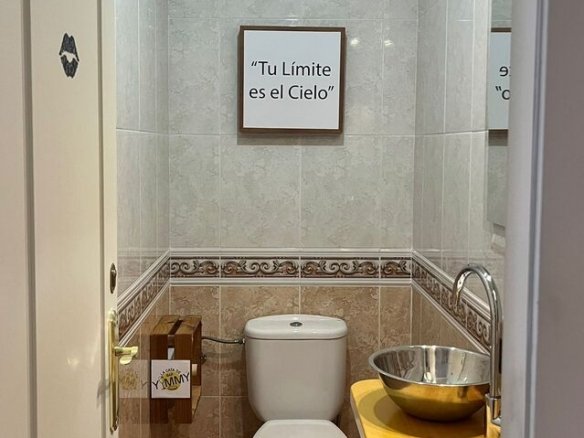 1 Bathroom Commercial in javea - Caza De Casa