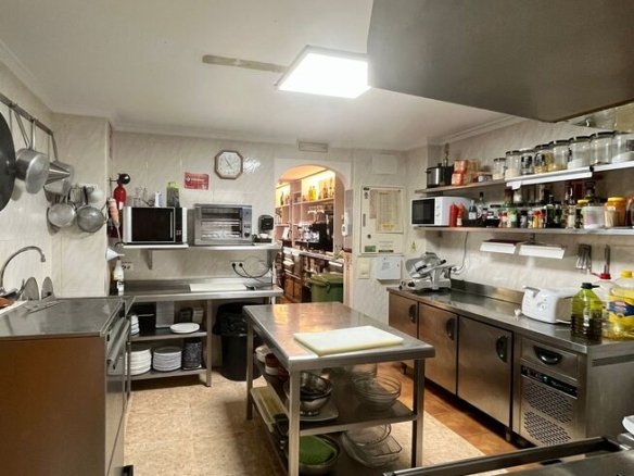 1 Bathroom Commercial in javea - Caza De Casa