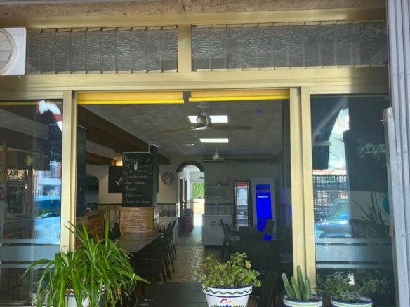 1 Bathroom Commercial in javea - Caza De Casa