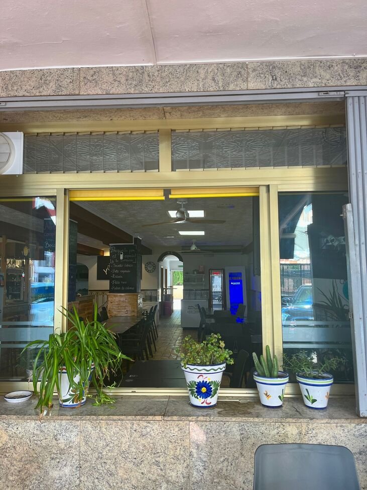 1 Bathroom Commercial in javea - Caza De Casa