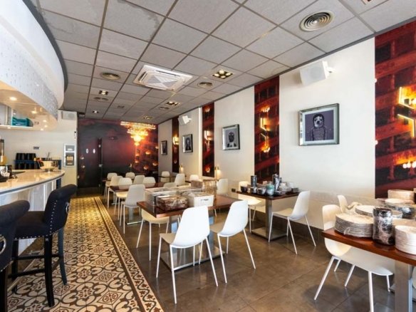 Commercial in Mar Menor Golf Resort - Caza De Casa