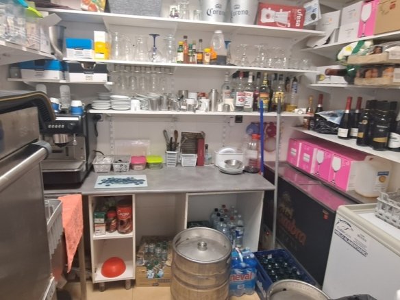 Commercial in Villamartin - Caza De Casa