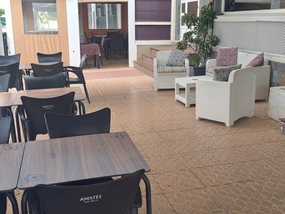 Commercial in Villamartin - Caza De Casa
