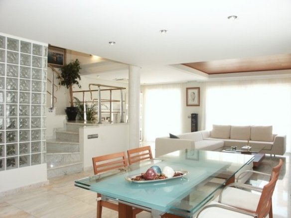 5 Bedroom 3 Bathroom Town House in javea - Caza De Casa