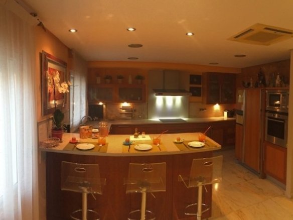 5 Bedroom 3 Bathroom Town House in javea - Caza De Casa