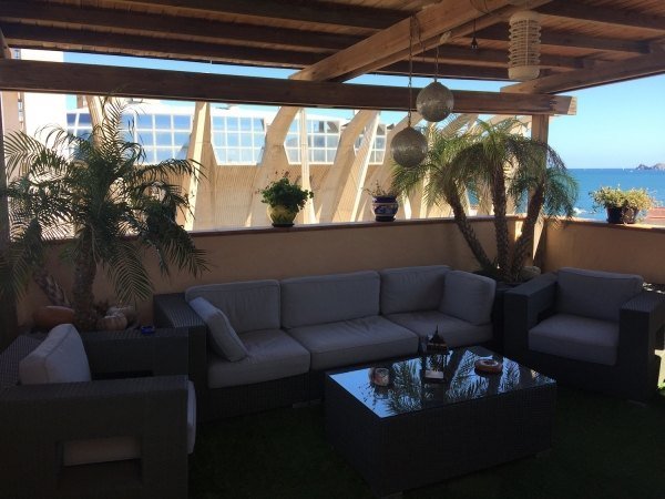 5 Bedroom 3 Bathroom Town House in javea - Caza De Casa