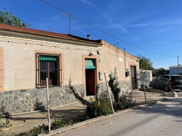 1 Bedroom 1 Bathroom Country House in Arneva - Caza De Casa