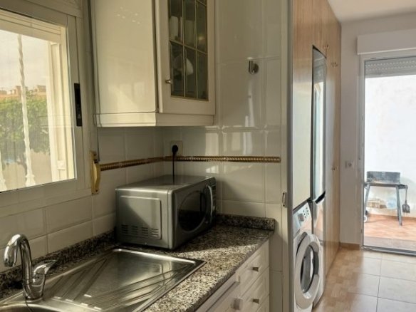 4 Bedroom 2 Bathroom Villa in Torrevieja - Caza De Casa