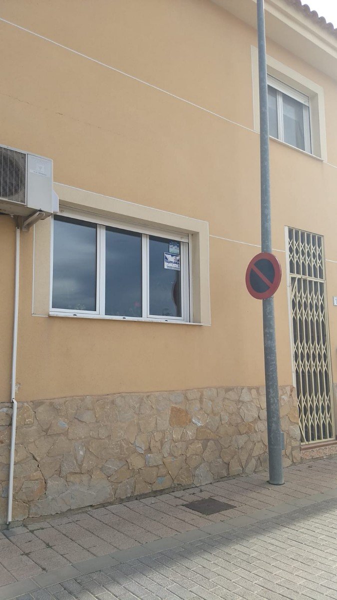d5579e4304a08014 3 Bedroom 2 Bathroom Town House in Pinoso - Caza De Casa