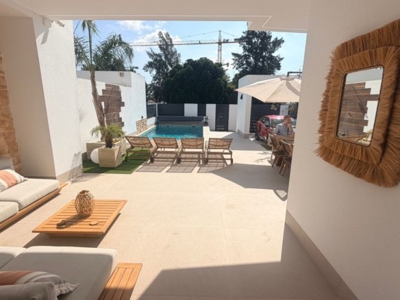 3 Bedroom 2 Bathroom Villa in Dolores - Caza De Casa