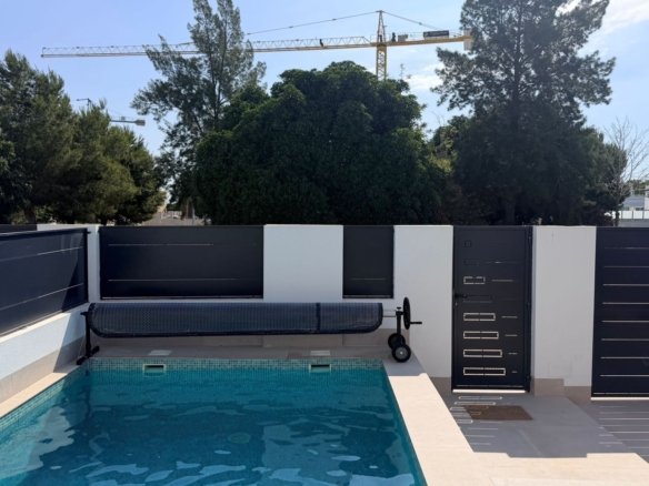 3 Bedroom 2 Bathroom Villa in Dolores - Caza De Casa