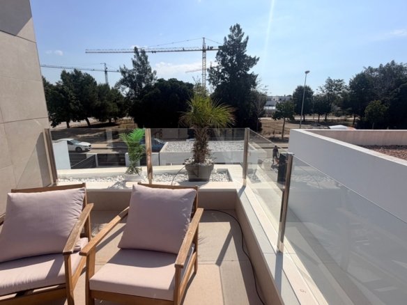 3 Bedroom 2 Bathroom Villa in Dolores - Caza De Casa