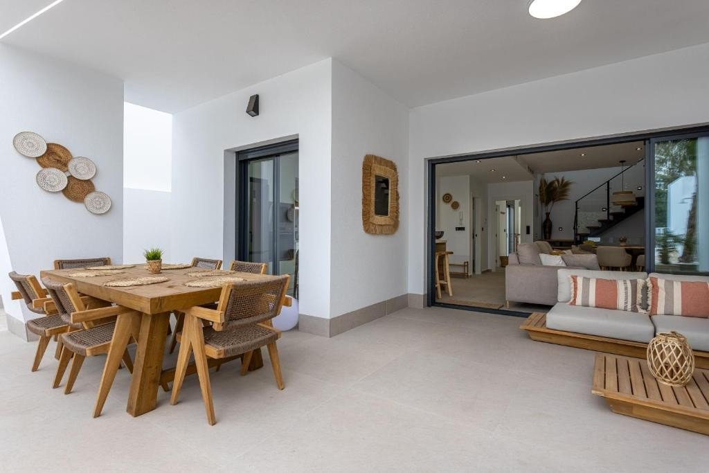 3 Bedroom 2 Bathroom Villa in Dolores - Caza De Casa